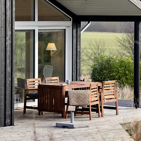 Stunning In Haarby With Kitchen Prázdninový dům *