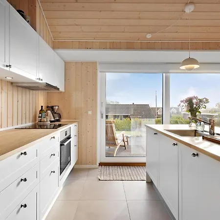 Stunning In Haarby With Kitchen Semesterbostad Hårby