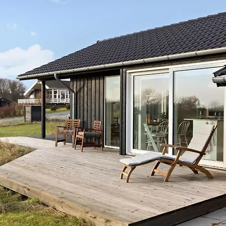 Semesterbostad Stunning In Haarby With Kitchen *